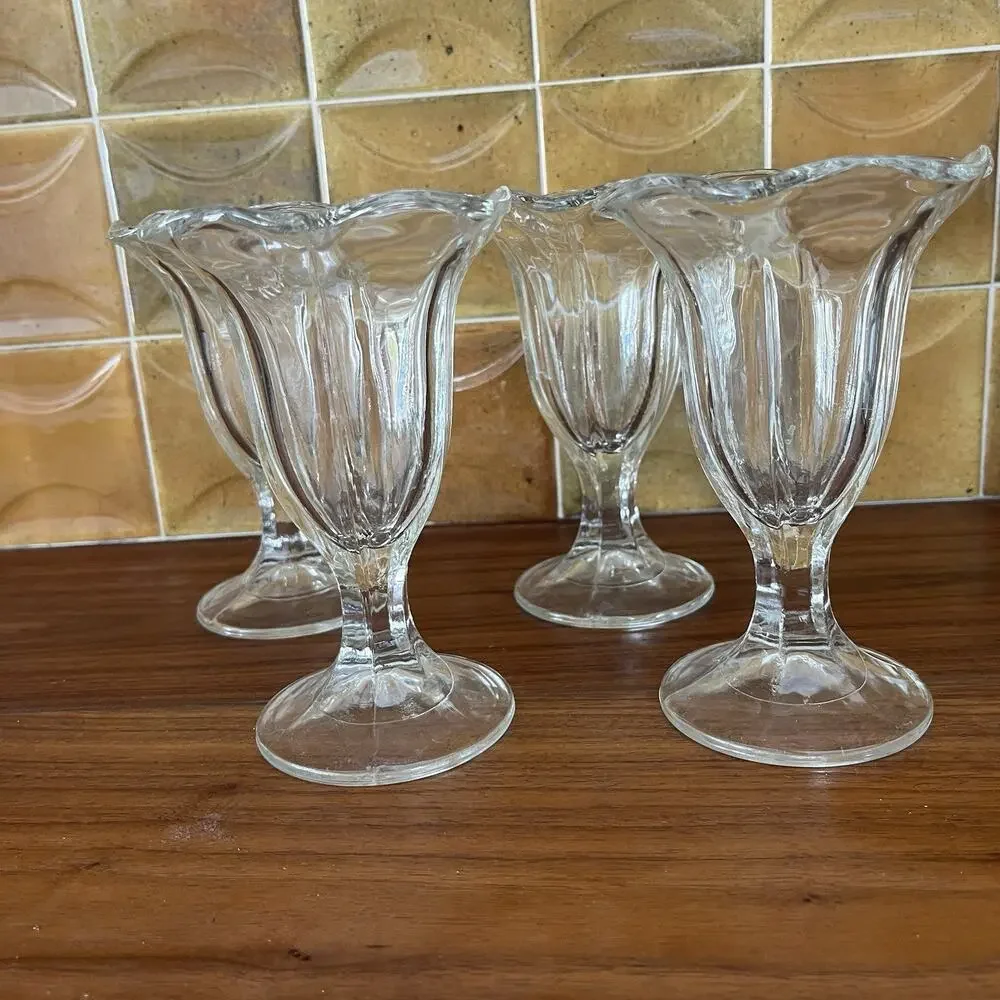 Vintage Tulip Ice Cream Sundae Sherbet Glasses 4-Piece Set